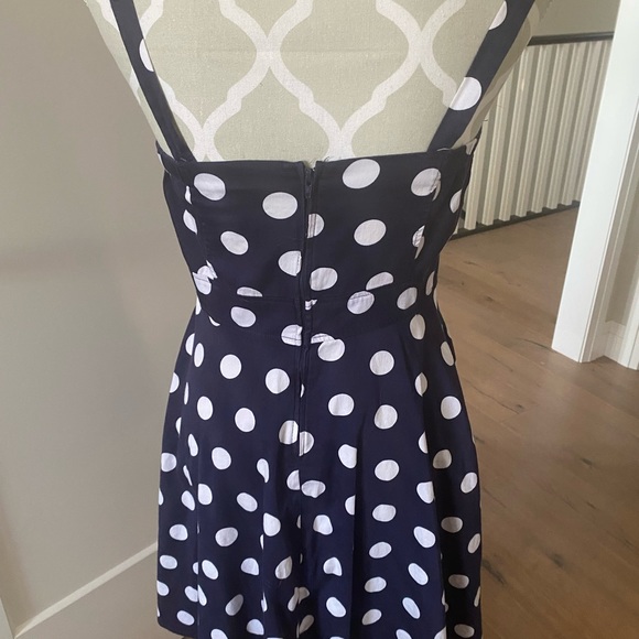 Dynamite dress. Size small. Lightly used - Picture 3 of 3